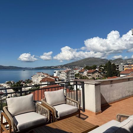 4-Bedroom Family Paradise With Top View Traù Esterno foto
